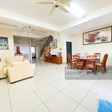 Terrace house for Sale