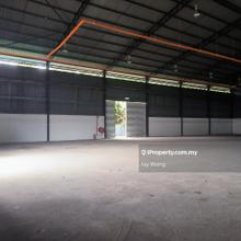 Warehouse For Let at Pusat Perdagangan Subang Permai, Shah Alam