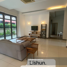 Bungalow near to Gardens & Lake, nicely renovated & well maintained 