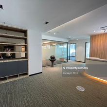 Big renovated unit with id designed 
