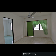 2 rooms flat for sell at ss8 near icon city and federal highway