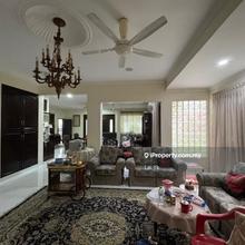 Short drive to Empire Subang, Inti University, Sunway University.