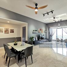 High floor sea view , highest and grand condo in jb town