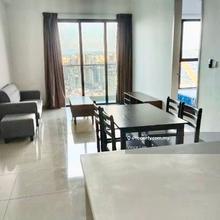 Good Price! Viewing Anytime! Nice Unit with Good Condition!