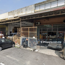 Link factory at Batu Caves