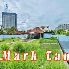 Single Storey Bungalow For Sales - Big Land Area - Best To Rebuild