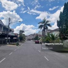 Double Storey Terrace House at Phoenix Garden