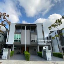 Ridgefield Kajang Townhouse for sale