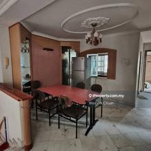 Corner Lot Big unit with Fully Furnished