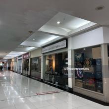 Amcorp Mall retail shop for sale