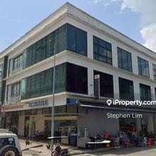 For Sale: 3 Storey Shoplot @ Bandar Kinrara 5, Puchong