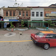 Limited, Klang Town 2-storey Shop lot, Fully Tenanted, For sale