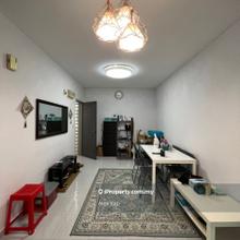 Laguna Biru 2 Apartment!! 1 Car Park!! Low Depo!! Can Full Loan!!