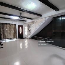 2 storey for rent