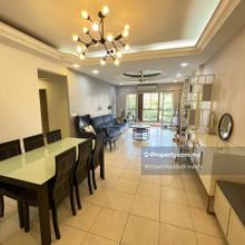 Fully furnished, Near Lrt station, Corner unit
