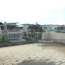 Semi-D house for Sale