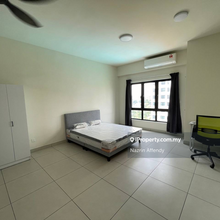 Queen Bed Studio in Edusphere Residence Cyberjaya For Rent Near Uoc