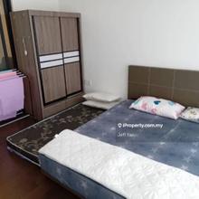 Almas, Puteri Harbour Condominium