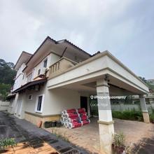 Move in Condition 2.5 storey high hill Bungalow facing Forest Reserve