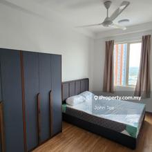Spacious Unit Facing Lake View For Rent