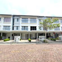 Montbleu Residence For Rent, Lower Unit