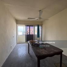 Haji Manan Flat
