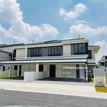 2 Story End Lot Lake Villa, Gemala Residence For Sale @ Tropicana Aman