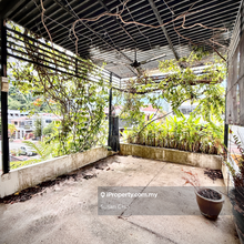 End-Lot 3-Storey Terrace Home in Pantai Miami.