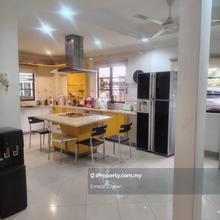 2 storey Bungalow, Below market price, Extra Land Can Fit 11 Cars