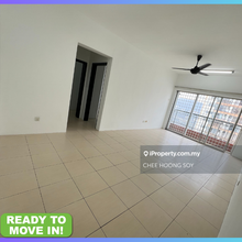 Freshly Painted High Floor Unit Practical Layout in Menjalara