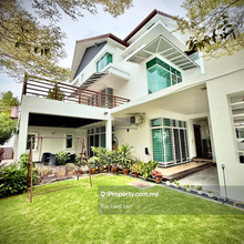Renovated 3-Storey Corner Semi-Detached Home with Spacious Garden.