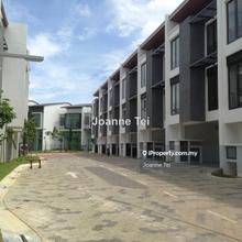 Terrace house for Sale
