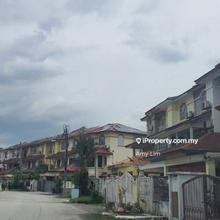 Bandar Puteri Puchong Renovated Fully extended 2.5 storey House 5r4b