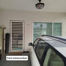 Villa Raintree 1, fully furnished and renovated corner terrace lot 