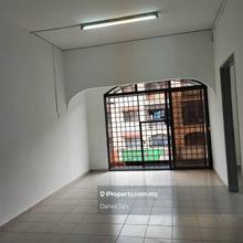 Below Market Value! 3room 2bath 2nd floor Shop Apartment Pandan Jaya