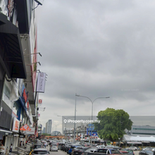 Ss2 Crowded Area Shop