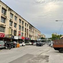 Pusat Bandar Puchong Shop Apartment at Puchong for sales