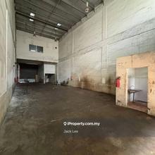 Mount Austin  1.5 Storey Terrace Factory For Rent