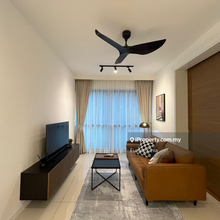 Luxury residence closer to mrt and klcc park , good condition 