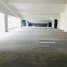 1st Floor Shop Office Stunning All-Glass Corner & Exclusive Staircase