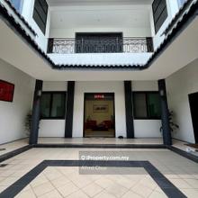 Strategic Location, Big Car Porch Detached House @ Tabuan Desa,Kuching