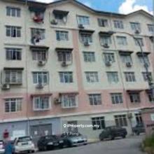 Refurbished unit with good ROI ( 15 minutes walking distance to UTAR )