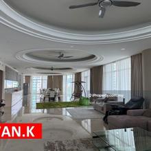 8 Gurney, Middle Floor, Tastefully renovated, Seaview, 3 Car Parks