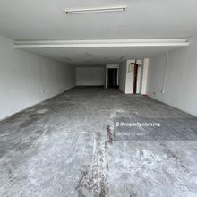 3rd floor office with lift