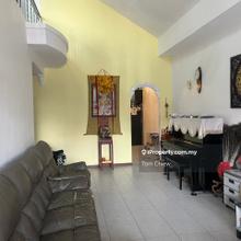 Impian Emas 1.5 Storey House Good Location