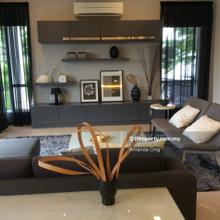 A pet-friendly park with nice gardens bungalow 