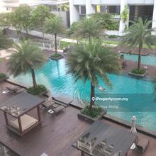 Renovated Garden duplex unit with superb pool view