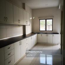 3 Storey terrace house for sale ,guarded and fully extension,freehold