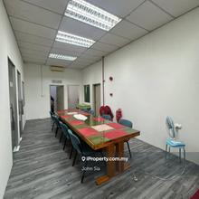 For Sales - 1.5 Storey Detached Factory Corner Lot @ Tmn Kempas Utama