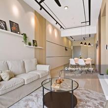 Fully Furnished Condo at Maple Residences, Incredible Value Buy